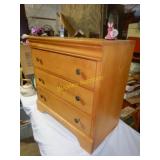 Stanley Furniture Maple Chest of Drawers