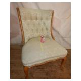 Tufted Back Slipper Chair