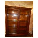 OAK 2 DOOR BOOK CASE