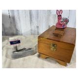 Shoe shine Kit, assortment of personal clippers
