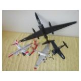 4 plastic Model Planes   AS-IS