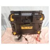 Dewalt Charger/Radio