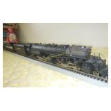 HO 4-8-4  Bachman  & 4-8-8-4 Big Boy Riva Rossi