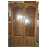 20 Gun Oak Cabinet