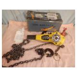 Chain Hoist With Box