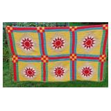 ANTIQUE HAND MADE QUILT BEAUTIFUL COLORS & PATTERN
