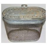VINTAGE LIVE BAIT BASKET