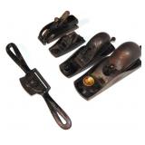 5 VINTAGE WOOD WORKING TOOLS  PLANES