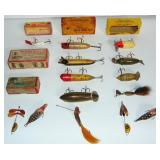 VINTAGE FISHING LURE LOT