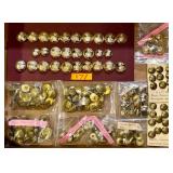 U.S. & BRITISH MILITARY UNIFORM BUTTONS - HUGE LOT