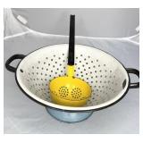 ENAMEL GRANITEWARE FARMHOUSE COLLANDER & LADLE