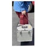 VINTAGE PHOTOGRAPHY EQUIPMENT TRAVEL CASE