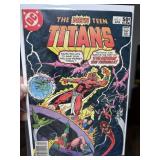 38 DC COMICS TITANS LEGION SUPERHEROES HELLBLAZER