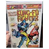 (16 ) VINTAGE DC COMIC BOOKS