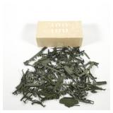 100 Pc Toy Soldier Set