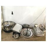 Stainless Steel Pans, Foil Pans, Broiler Pans