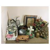 Dï¿½cor Lot Wall Decorations, Floral, Pictures