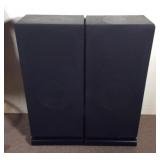 (2) Cabinet Speakers, Black with Speaker Cable