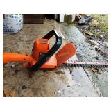 B&D Electric hedge trimmer, works