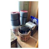 Basket, plastic crate, misc.