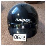 Raider motorcycle helmet