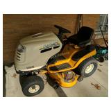 Cub Cadet LT 1046 riding mower