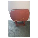 (2) TV trays