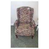 Wing back recliner