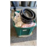 Roasting pan, tote, clothes