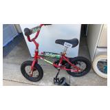 Childs bike with training wheels