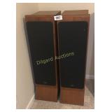 Precise speakers (Solid Wood!)