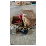 Picnic basket, tea kettle, decor