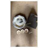 Miniature kitchen items