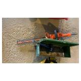 Toolbox, electric hedge trimmer
