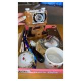 Ciro 35 camera, transistor radio, misc.