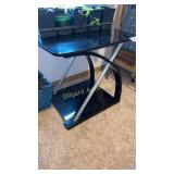 Plastic end tables and table