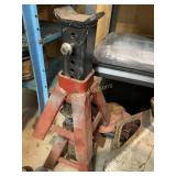 Jack stands