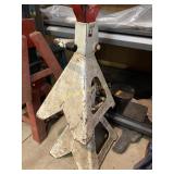 Jack stands
