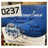 Wheel Hub for Chevy Trailblazer or Envoy (Used)