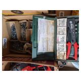 Pop rivet gun w/Rivets