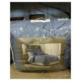 Full/Queen comforter