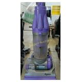 Dyson sweeper w/2 attachments