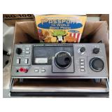 Kenwood communications receiver R-1000