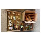 Salt and pepper shakers, figurines