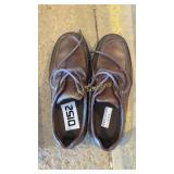 Mens shoe, size 11