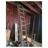 Wooden extension ladder