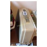 Singer portable sewing machine