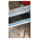 Live trap and deep well impact sockets