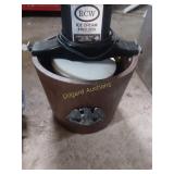 Ice cream freezer and punch set