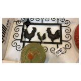 Rooster wall decor and decorative plate